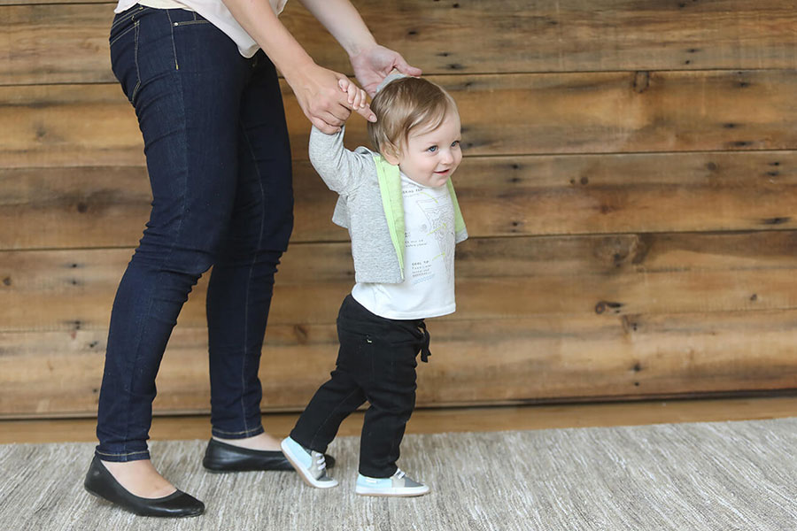 How To Teach Baby To Walk Robeez